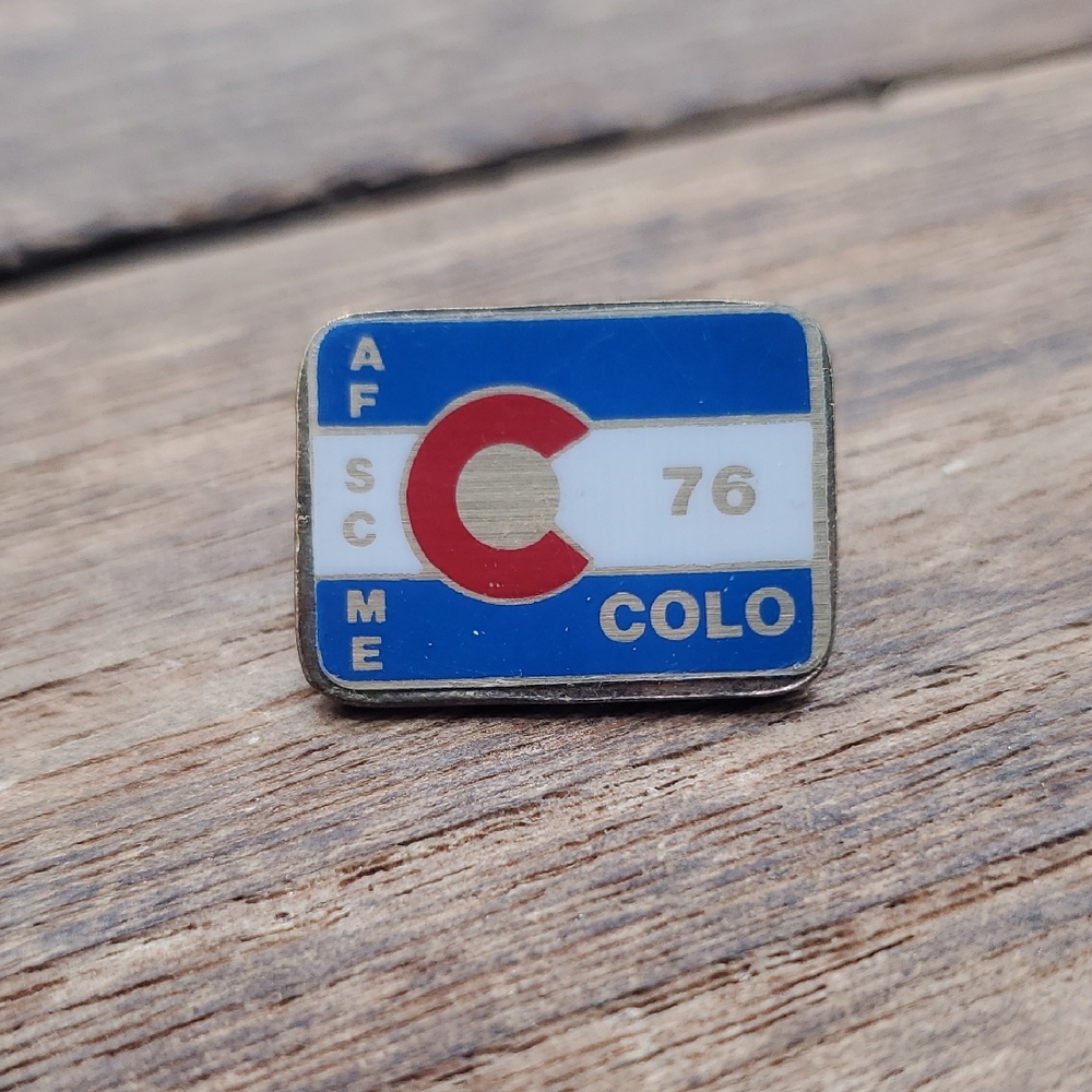 Vintage Colorado C Enamel Pin - Blue, Red, White B454